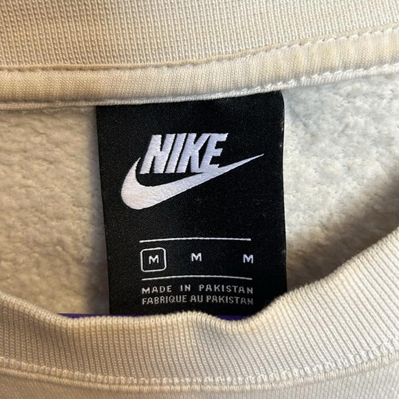 Creme Nike crew neck - Picture 3 of 4